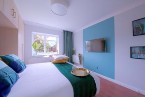 Photo 8- click for photo gallery